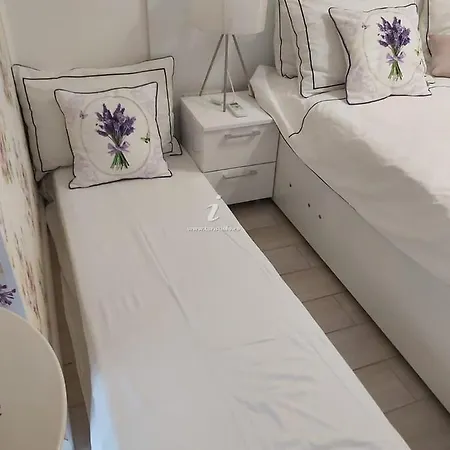 דירה Oscar סאטורן